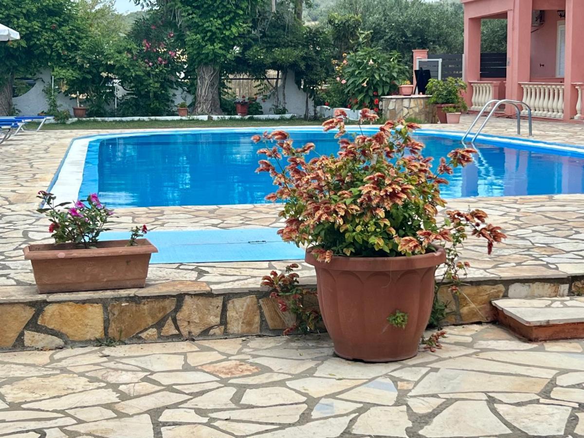 Aparthotel Elena Pool Agios Georgios  Exterior foto