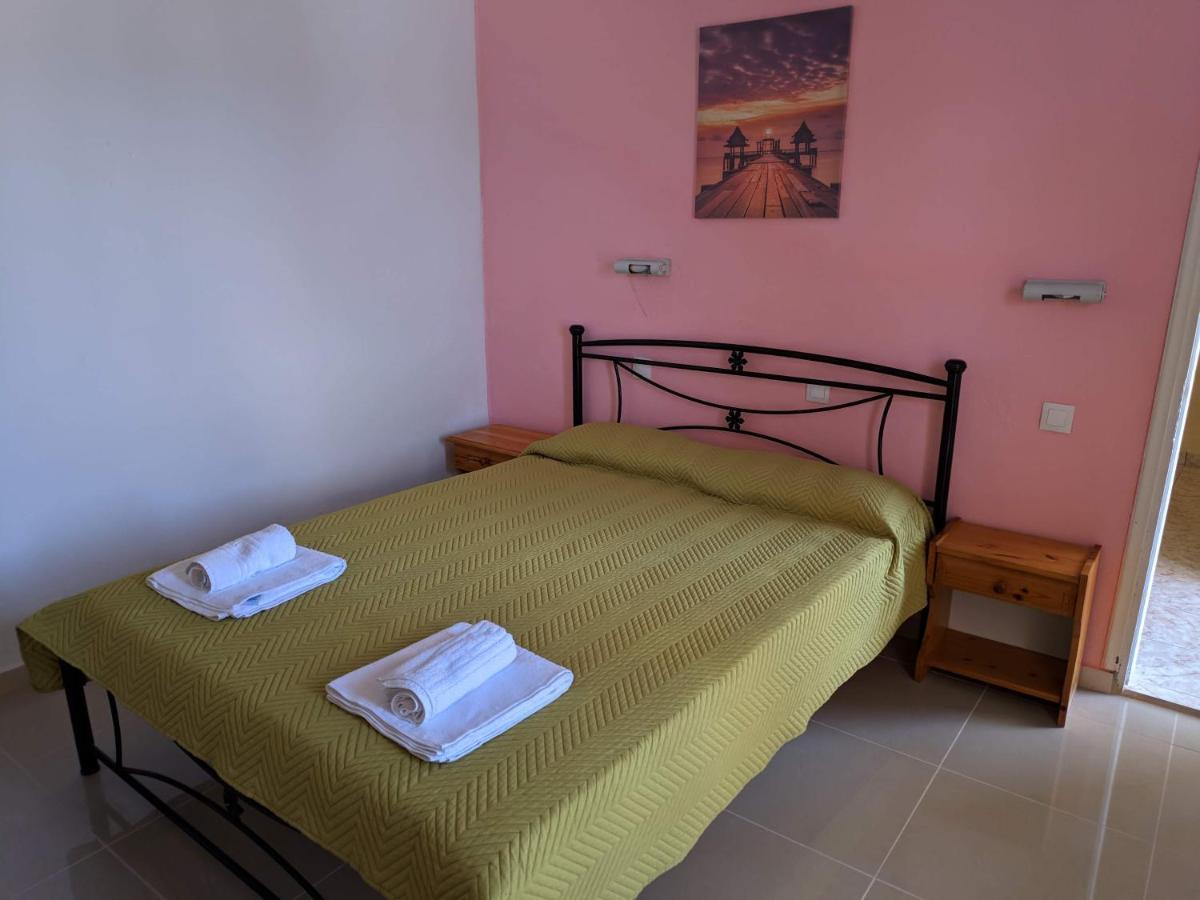 Aparthotel Elena Pool Agios Georgios  Exterior foto