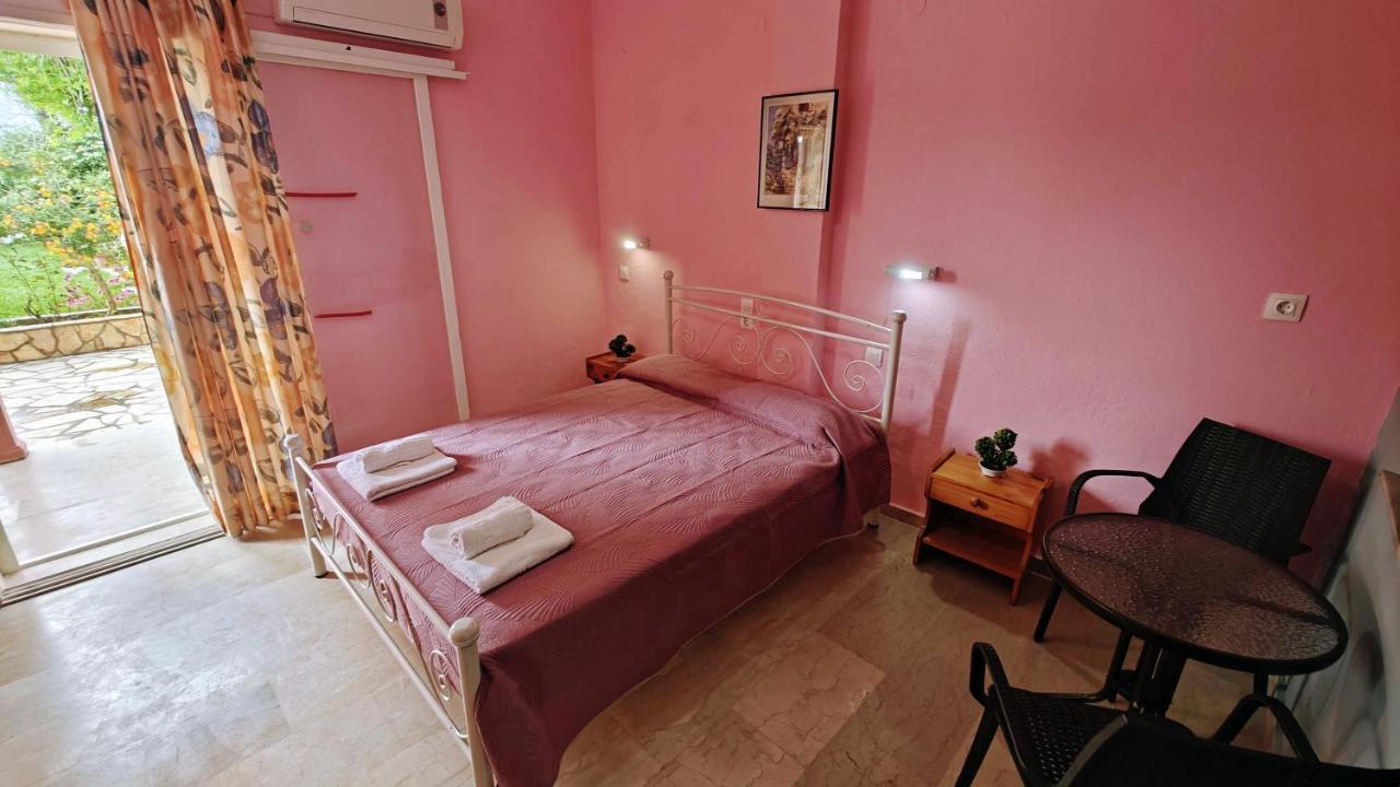 Aparthotel Elena Pool Agios Georgios  Exterior foto