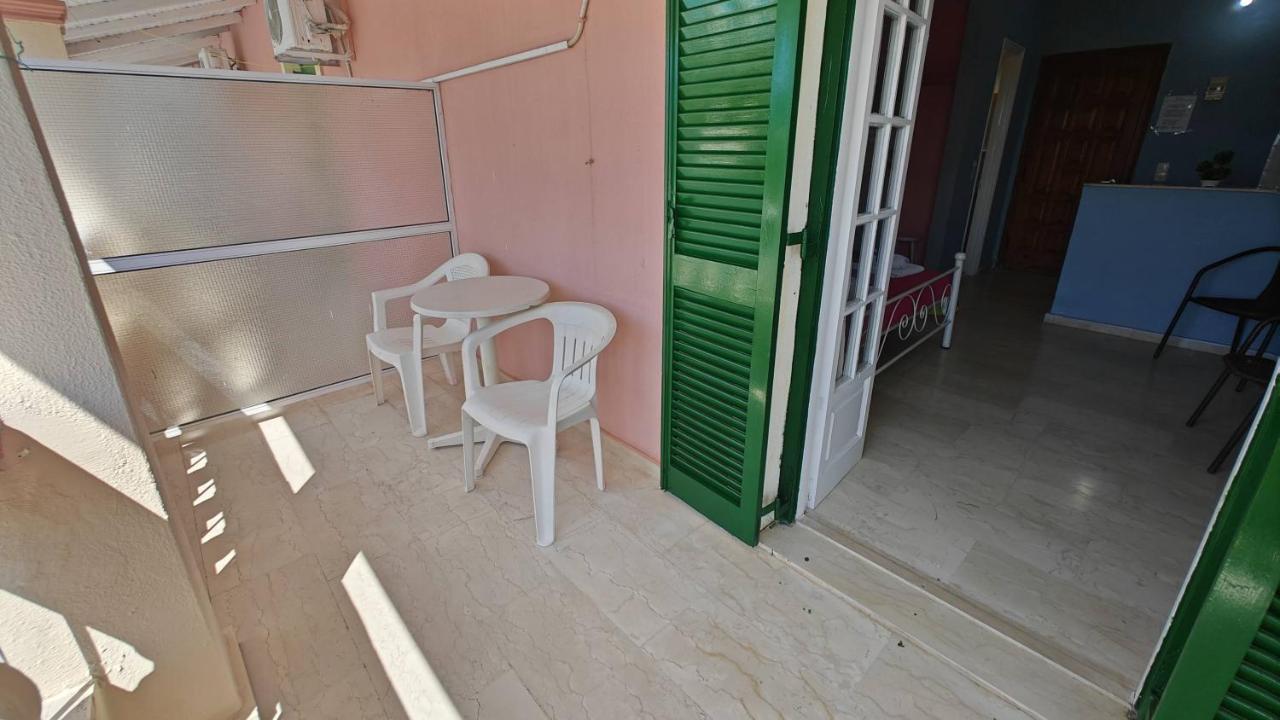 Aparthotel Elena Pool Agios Georgios  Exterior foto