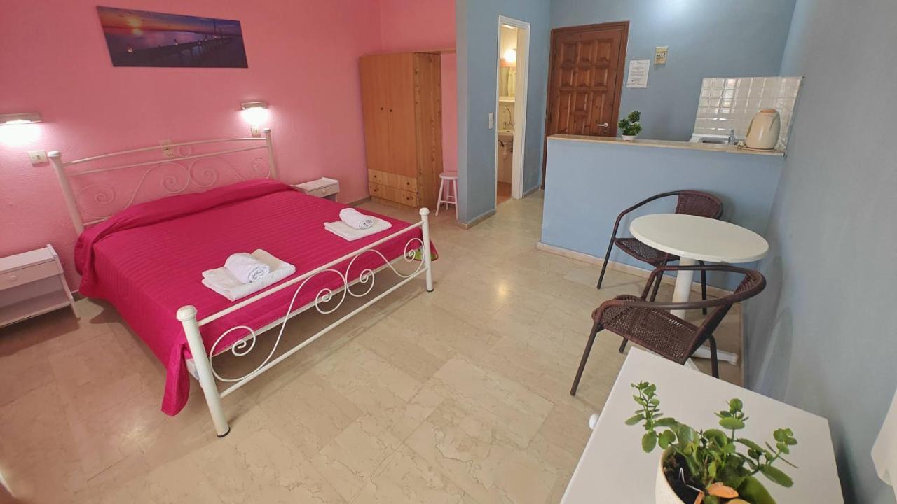 Aparthotel Elena Pool Agios Georgios  Exterior foto